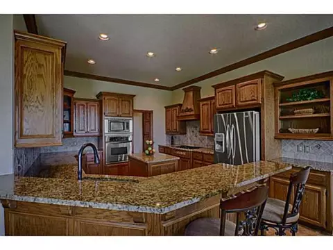1112 Whispering Ridge Dr, Tuttle, OK 73089 photo 9