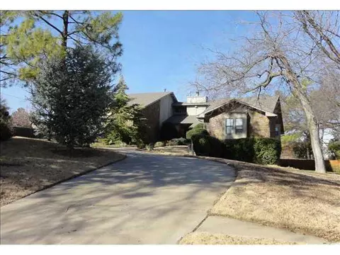 2011 Summit Cir, Norman, OK 73072 photo 1