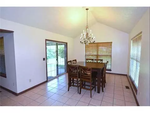 2209 Crystal Dr, Moore, OK 73160 photo 4