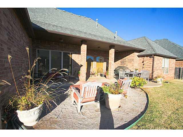16116 Windrush Pl, Edmond, OK 73013 photo 17
