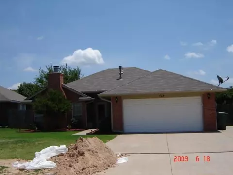 712 Old Bugle Rd, Edmond, OK 73003 photo 1