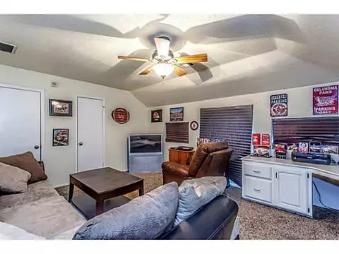 713 Old Bugle Rd, Edmond, OK 73003 photo 12