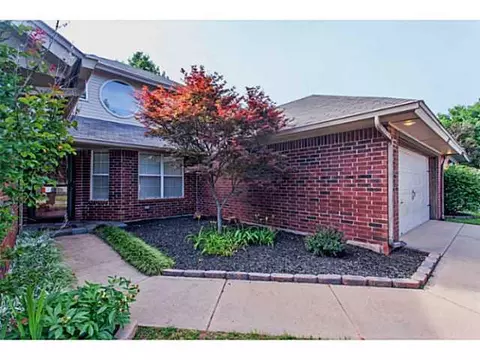 713 Old Bugle Rd, Edmond, OK 73003 photo 2