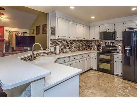 713 Old Bugle Rd, Edmond, OK 73003 photo 10