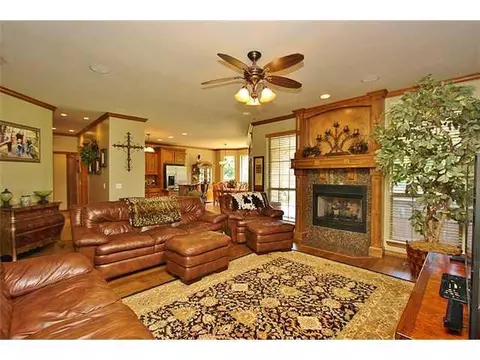 1060 Parrish Pl, Blanchard, OK 73010 photo 4