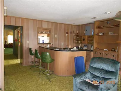 702 E Perkins Ave, Guthrie, OK 73044 photo 4