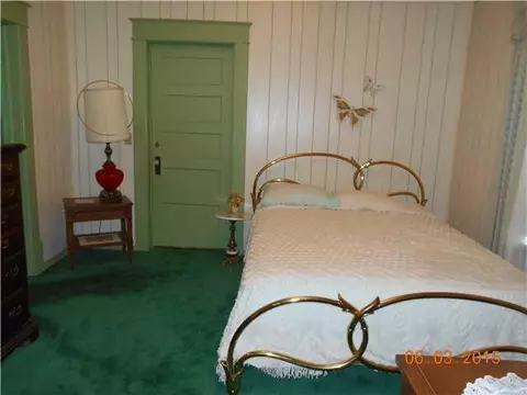 702 E Perkins Ave, Guthrie, OK 73044 photo 9
