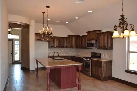 3520 Mount Mitchell Ln, Norman, OK 73069 photo 4
