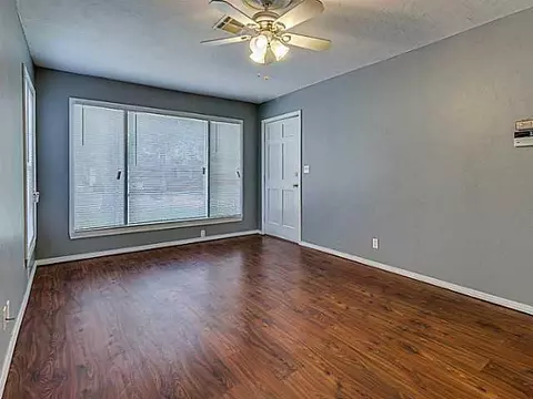5207 N Willow Ave, Bethany, OK 73008 photo 4
