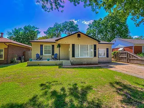 5207 N Willow Ave, Bethany, OK 73008 photo 2