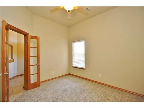 1113 Jacob Dr, Moore, OK 73160 photo 4