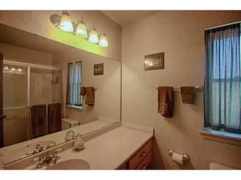 1100 Silver Maple, Moore, OK 73160 photo 13