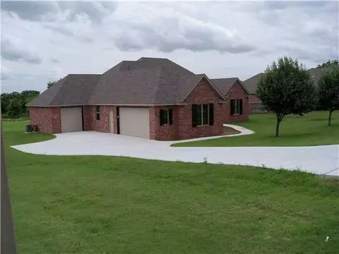 1801 Riviera Dr, Tuttle, OK 73089 photo 1