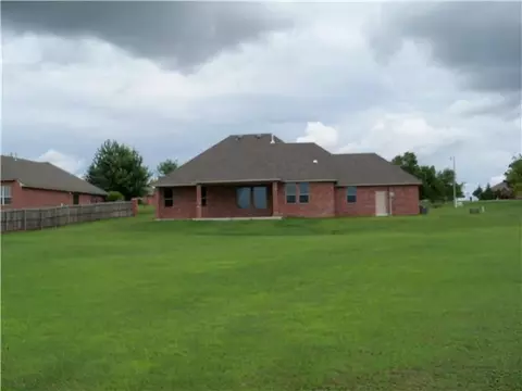 1801 Riviera Dr, Tuttle, OK 73089 photo 5