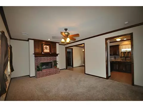 1908 Evans Ct, Moore, OK 73160 photo 4
