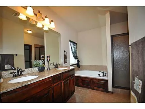 1908 Evans Ct, Moore, OK 73160 photo 14