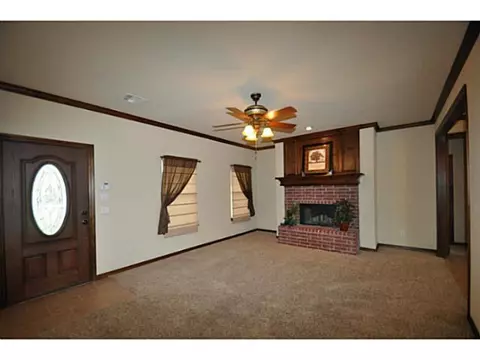 1908 Evans Ct, Moore, OK 73160 photo 6