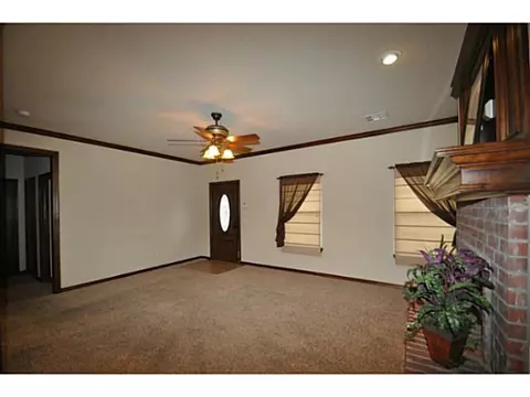 1908 Evans Ct, Moore, OK 73160 photo 7