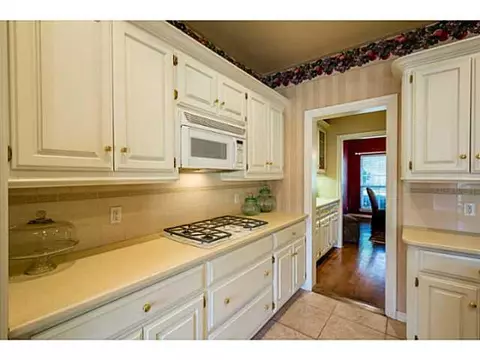 3608 River Downs Dr, Edmond, OK 73034 photo 7