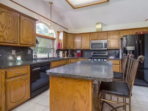 905 Randall Dr, Moore, OK 73160 photo 10