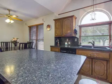 905 Randall Dr, Moore, OK 73160 photo 12