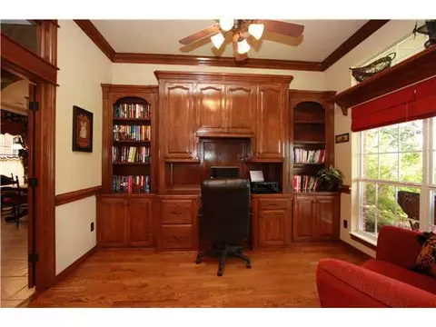 600 Colbert St, Tuttle, OK 73089 photo 9