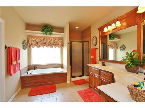600 Colbert St, Tuttle, OK 73089 photo 11
