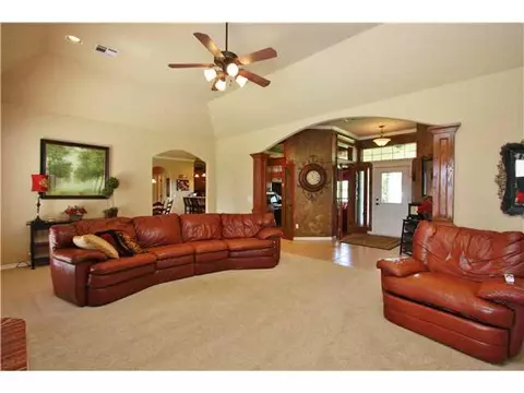600 Colbert St, Tuttle, OK 73089 photo 8