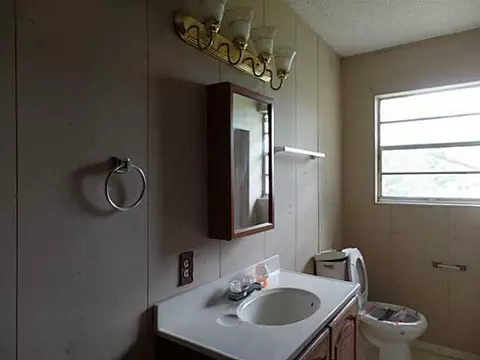 512 E Main St, Tecumseh, OK 74873 photo 8