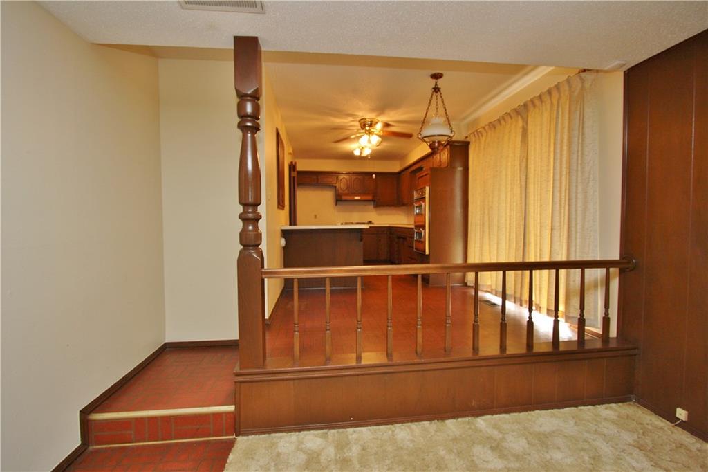 215 E Willow Pl, Yukon, OK 73099 photo 11
