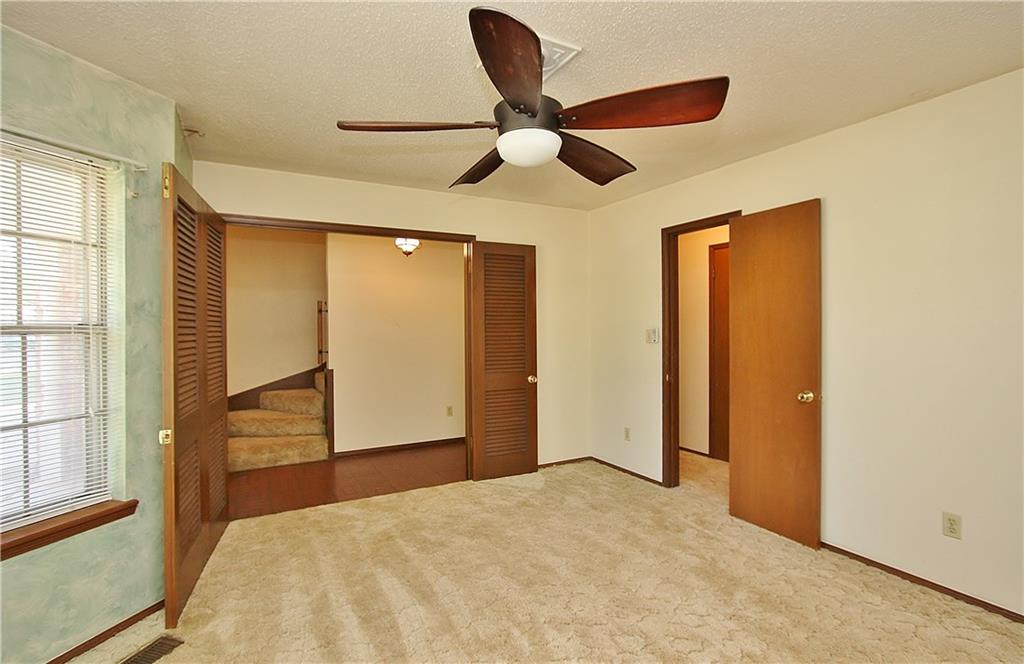 215 E Willow Pl, Yukon, OK 73099 photo 8