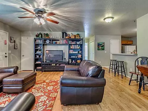 801 Maple St, Yukon, OK 73099 photo 6