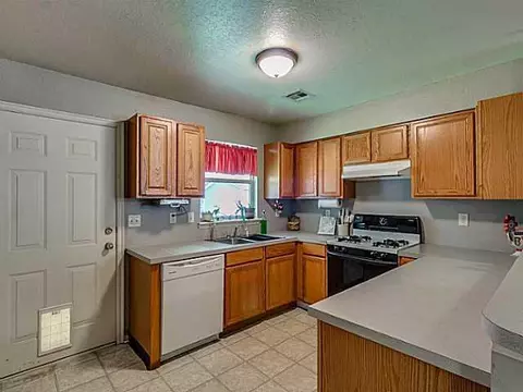 801 Maple St, Yukon, OK 73099 photo 10