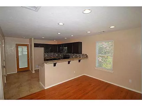 1502 Barkley St, Norman, OK 73071 photo 4