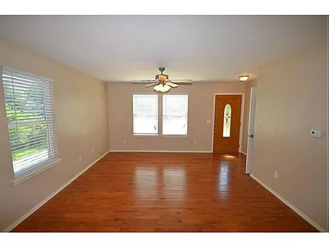 1502 Barkley St, Norman, OK 73071 photo 3