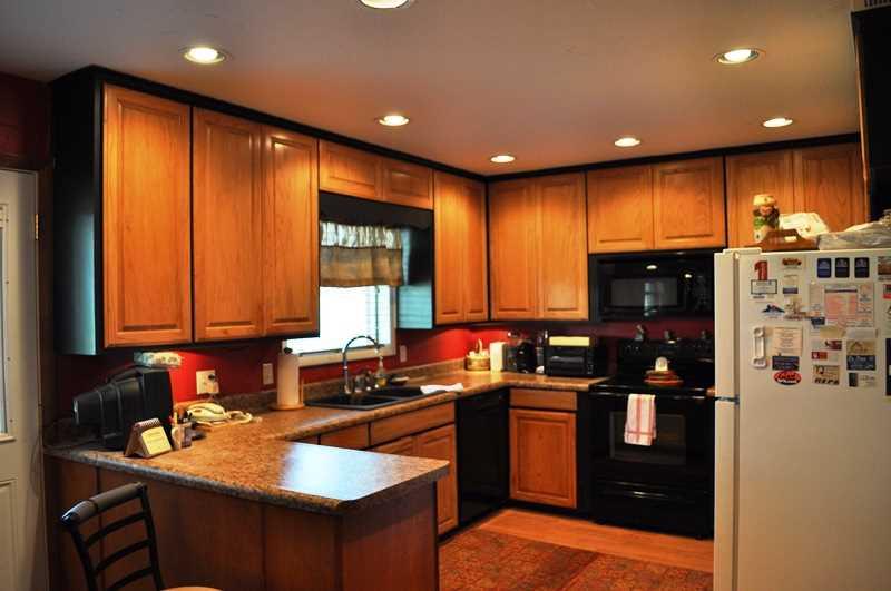 615 E Noble Ave, Guthrie, OK 73044 photo 3