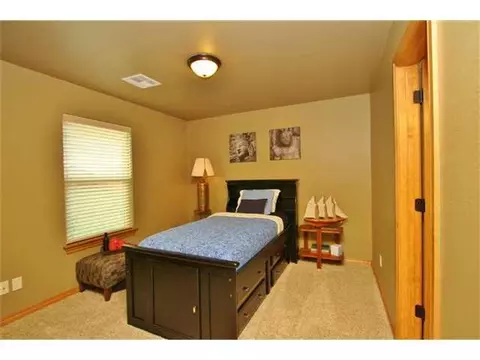 3015 Creekview Dr, Tuttle, OK 73089 photo 16