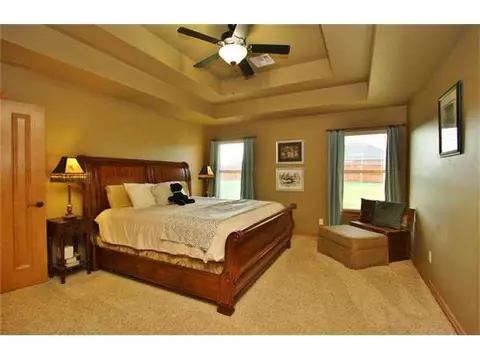 3015 Creekview Dr, Tuttle, OK 73089 photo 12