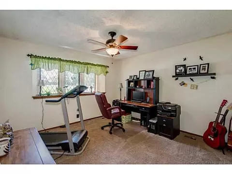 500 Crestview, Edmond, OK 73012 photo 16
