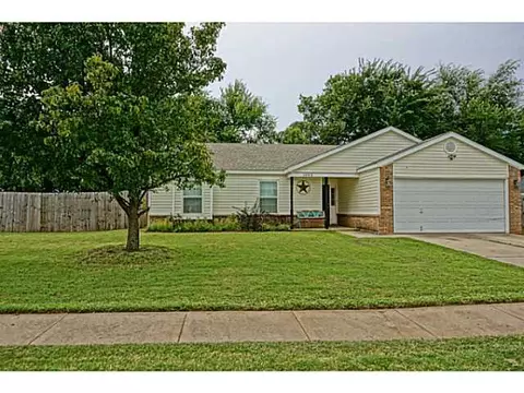 1032 Cedarcrest St, Norman, OK 73071 photo 1