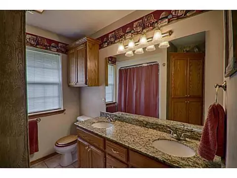 1209 Creek Valley Dr, Tuttle, OK 73089 photo 16