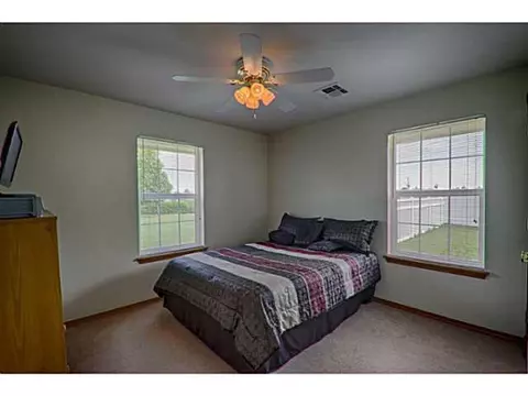 1209 Creek Valley Dr, Tuttle, OK 73089 photo 15