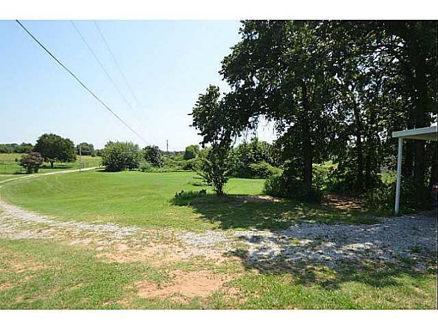 30520 Memorial Rd, Mcloud, OK 74851 photo 5
