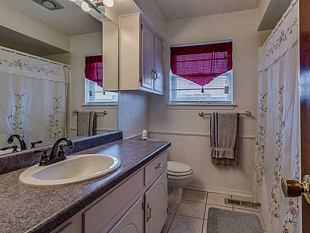 1512 Sequoyah St, Moore, OK 73160 photo 17