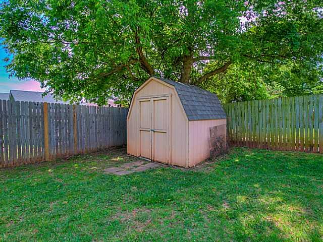 1512 Sequoyah St, Moore, OK 73160 photo 21