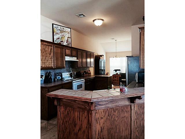 4017 Queens Dr, Moore, OK 73160 photo 7