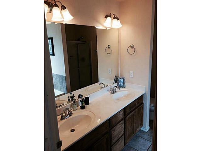 4017 Queens Dr, Moore, OK 73160 photo 12