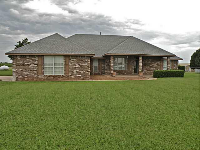 713 Grandview Rd, Tuttle, OK 73089 photo 1