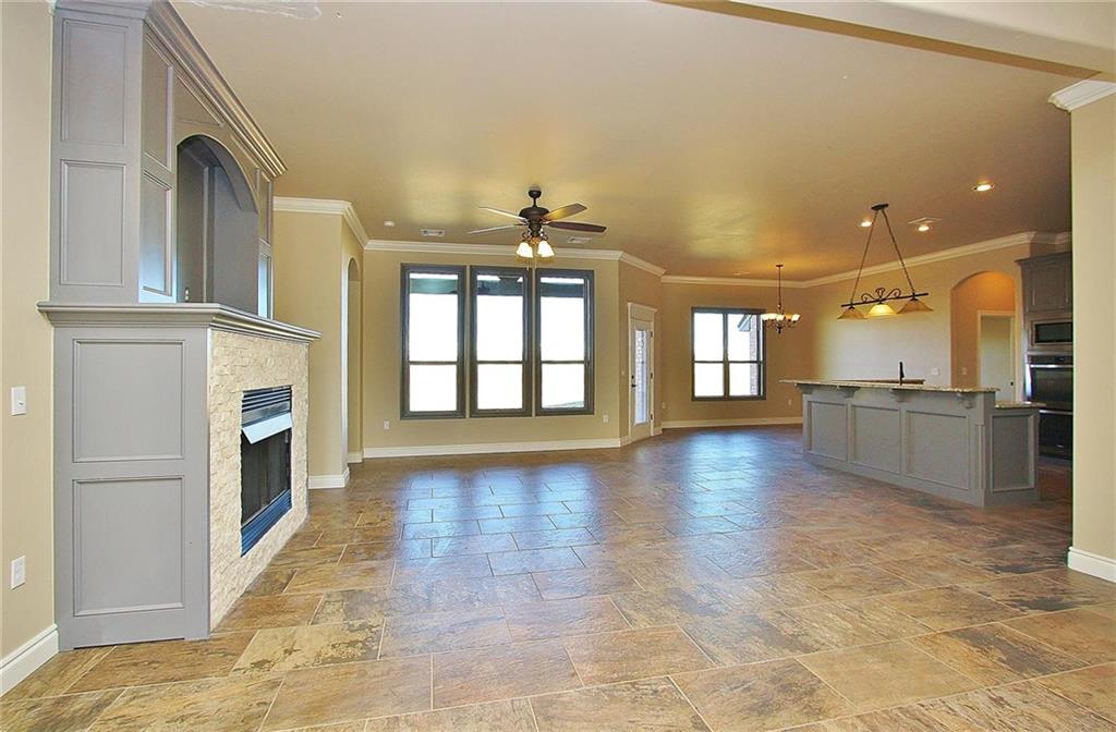 709 Arrowhead, Tuttle, OK 73089 photo 4