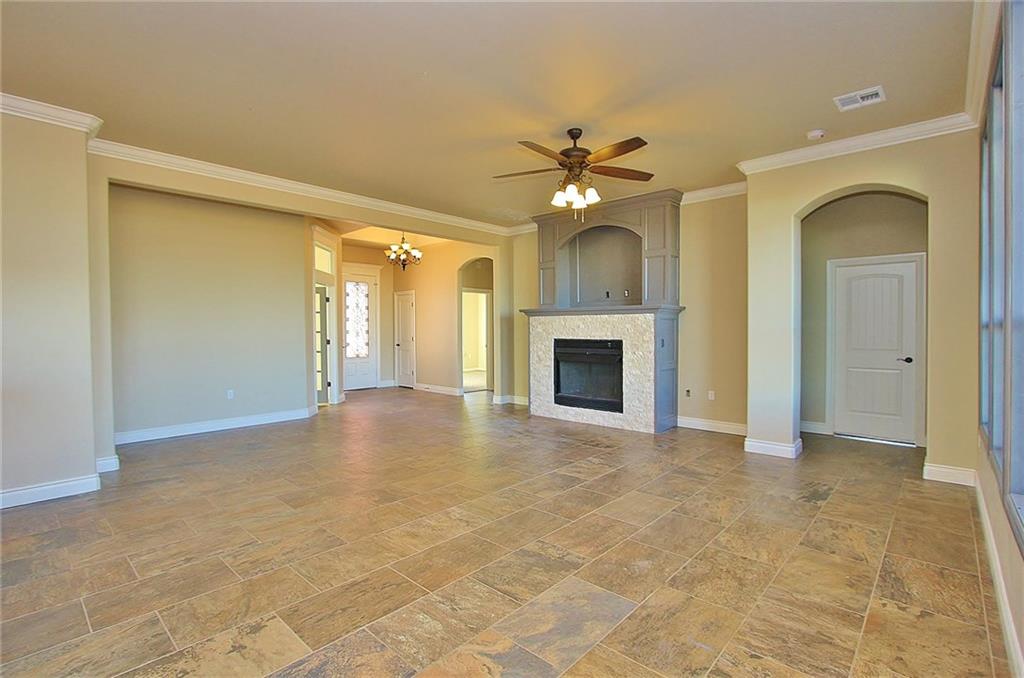 709 Arrowhead, Tuttle, OK 73089 photo 6